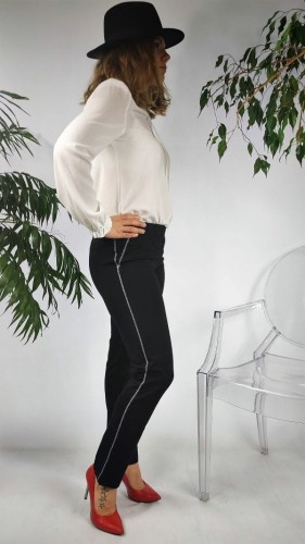 Spodnie bawełniane z delikatnymi SREBRNYMI lampasami - CZARNE