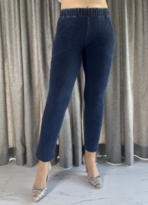 Spodnie a'la jeans - dekatyzowane z kieszeniami - 186